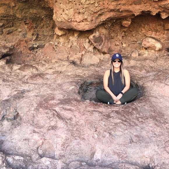 Meet your Posher, Marissa - Picture 1 of 1